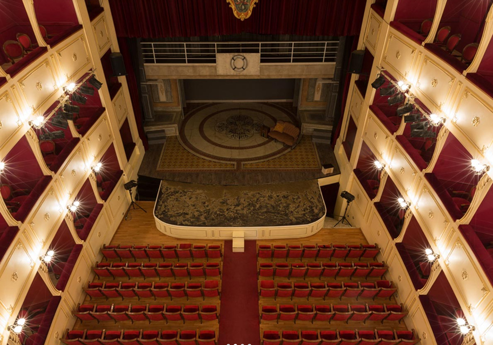 APOLLON THEATER
